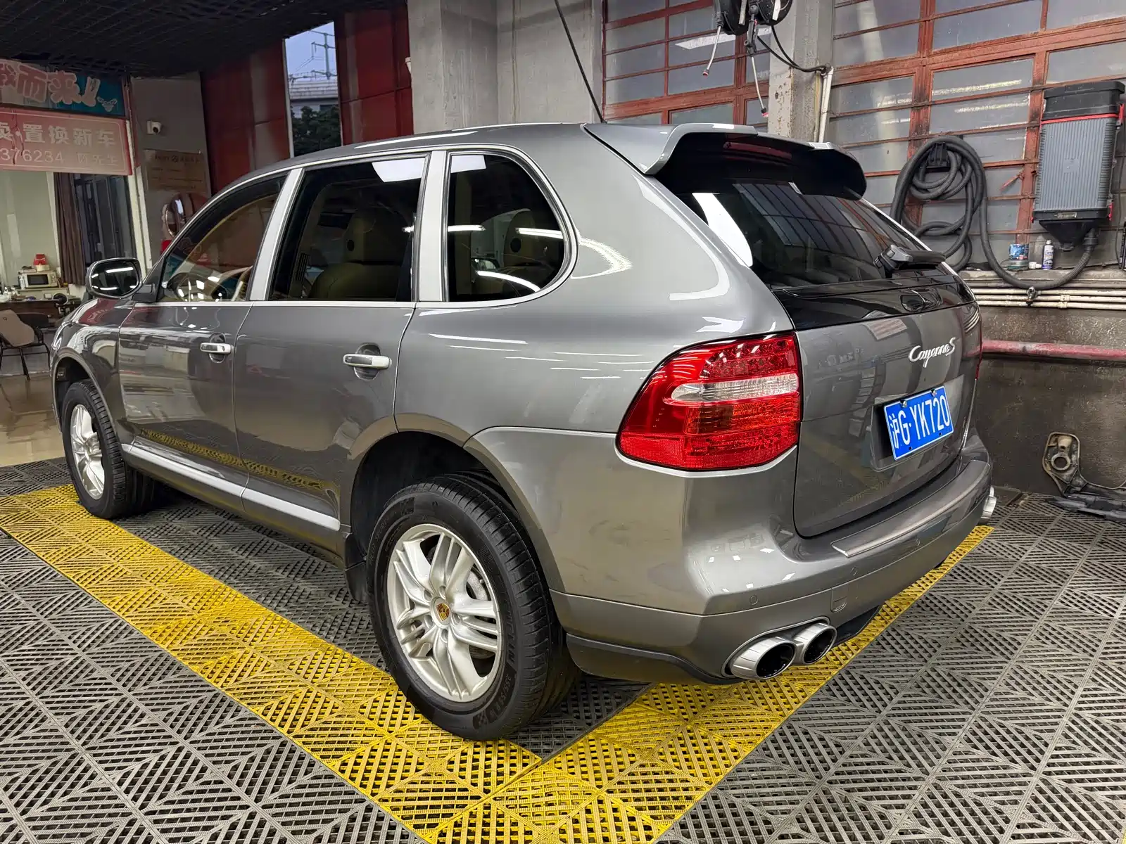Фото 4 - Porsche Cayenne