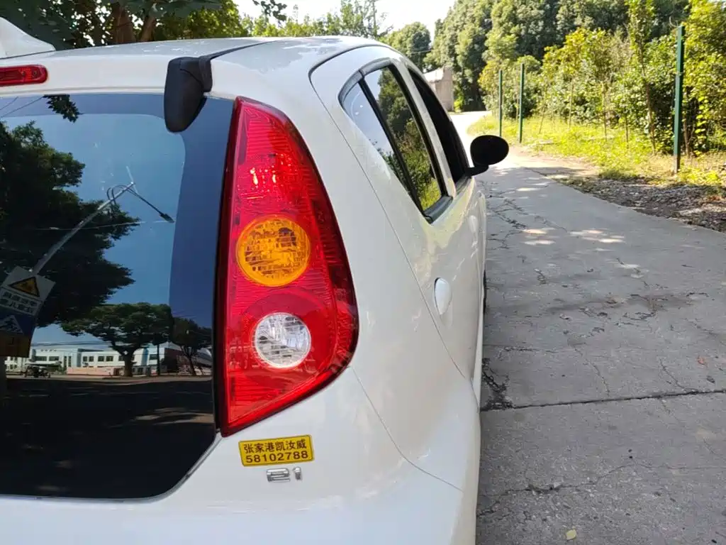 Фото 8 - BYD e2