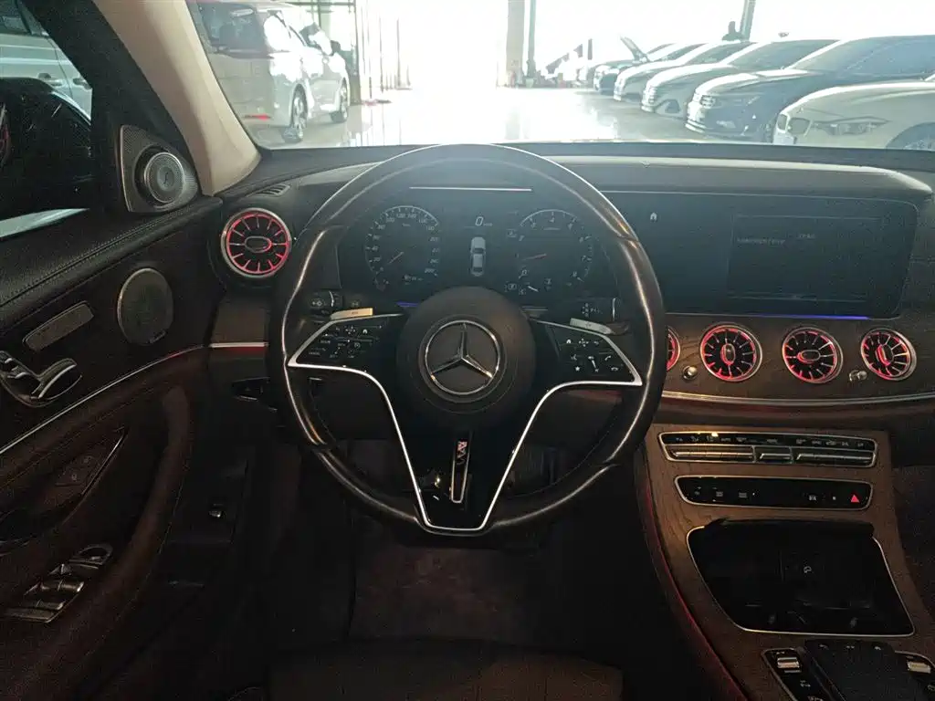 Mercedes-Benz E-Class 2022 Second Facelift E 300 L Fashion фото 11