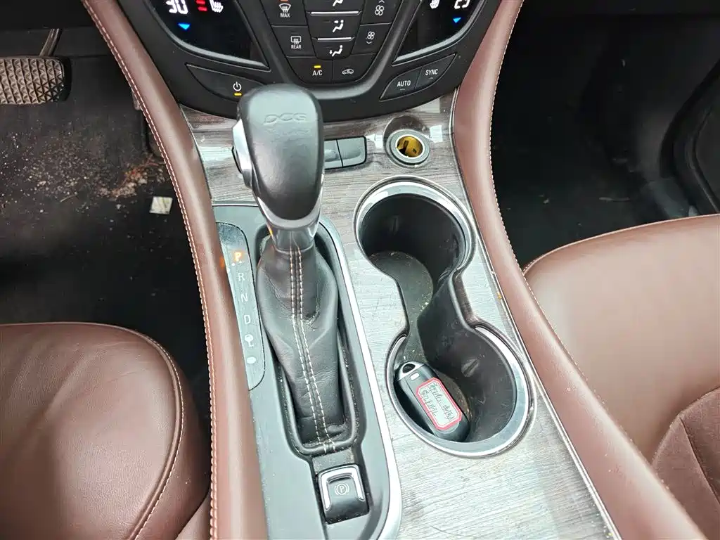 Buick Envision Plus 2017 20T FWD Elite фото 12