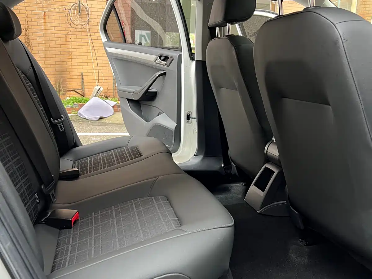 Volkswagen Jetta 2019 Dream Edition 1.5L Manual Comfort фото 9