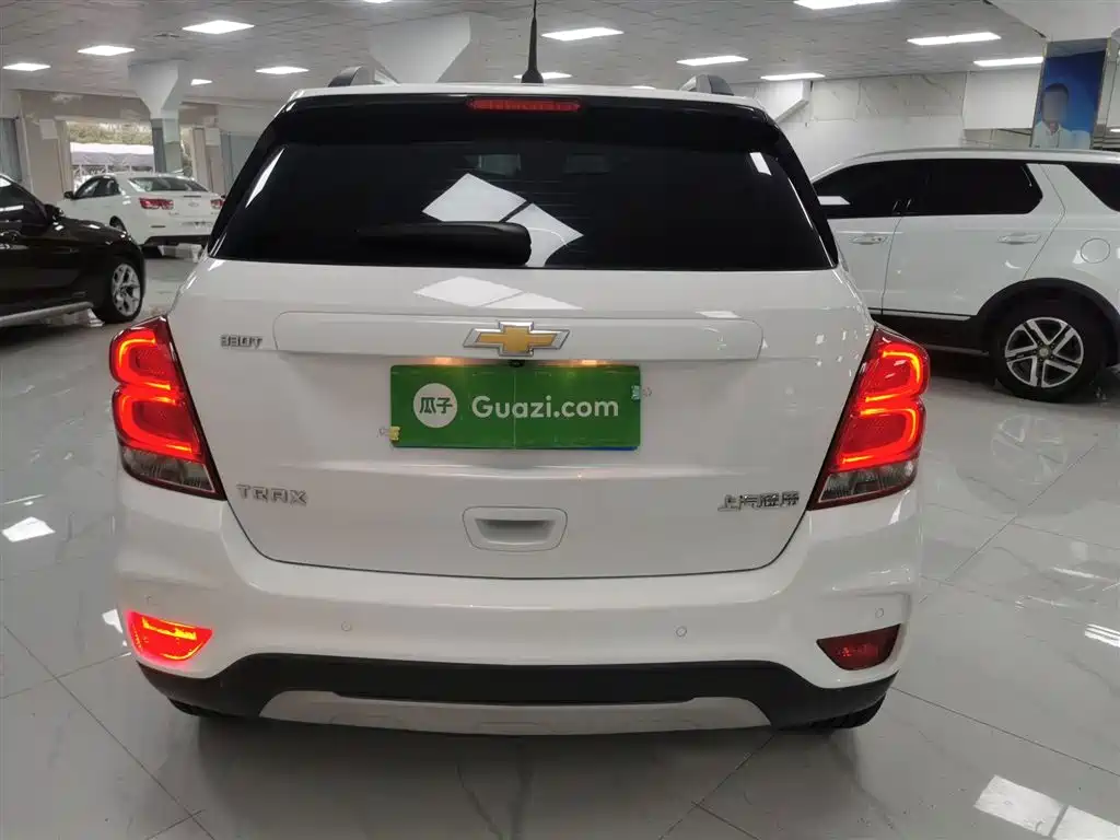 Chevrolet Trax 2018 330T Automatic 2WD Luxury фото 6