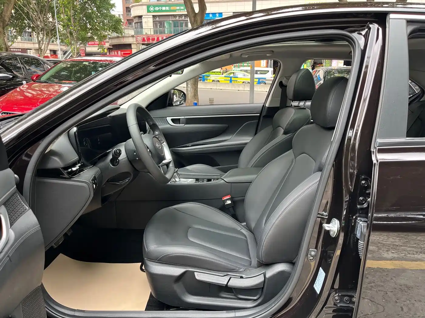 Hyundai Mistra 2021 2021 1.8L CVT GLX Elite