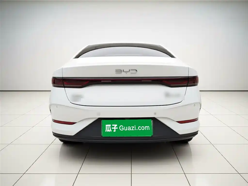 BYD Qin PLUS 2026 DM-i Smart Edition 128KM Progressive фото 3