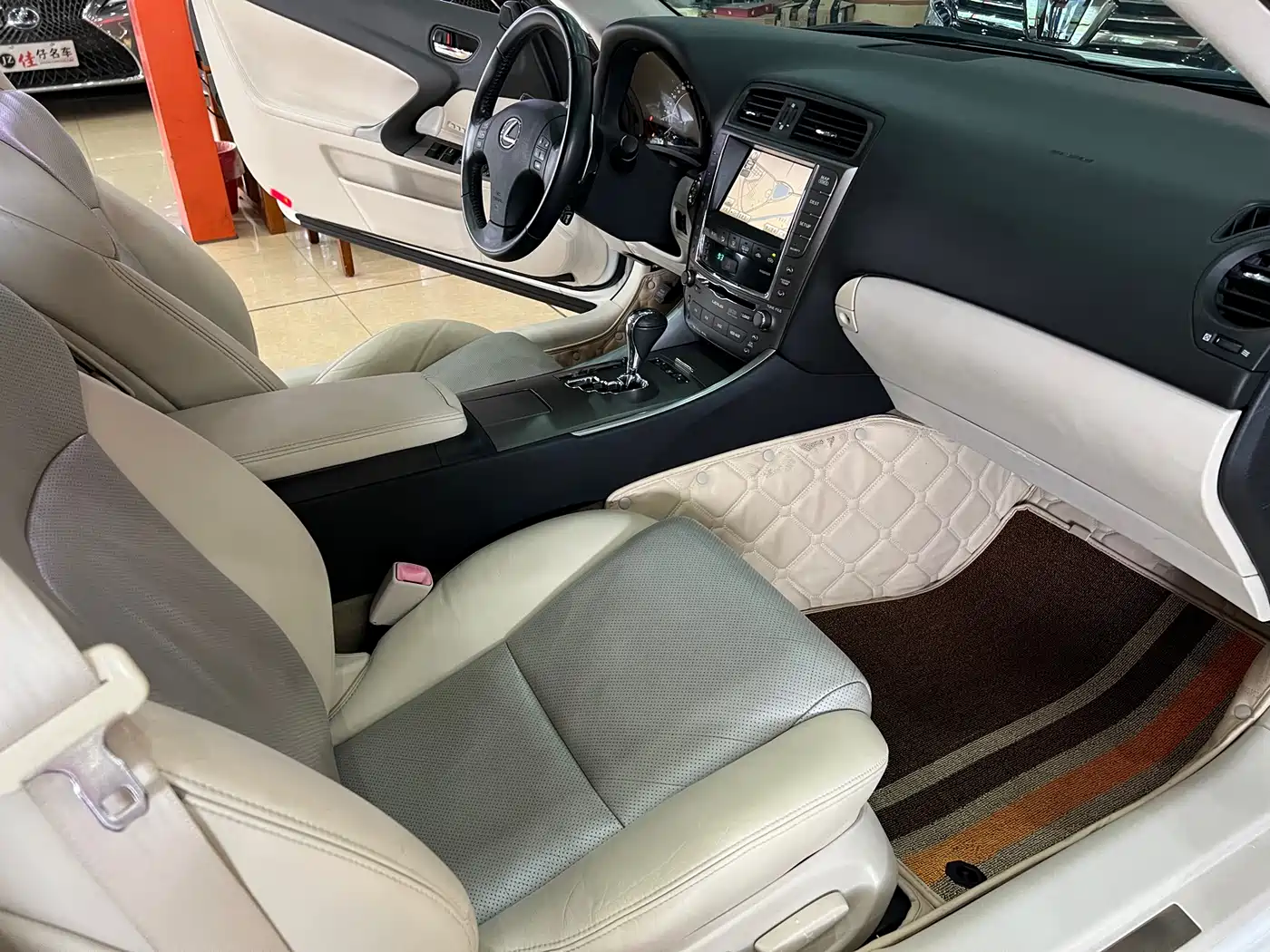 Lexus IS 2010 2009 300C