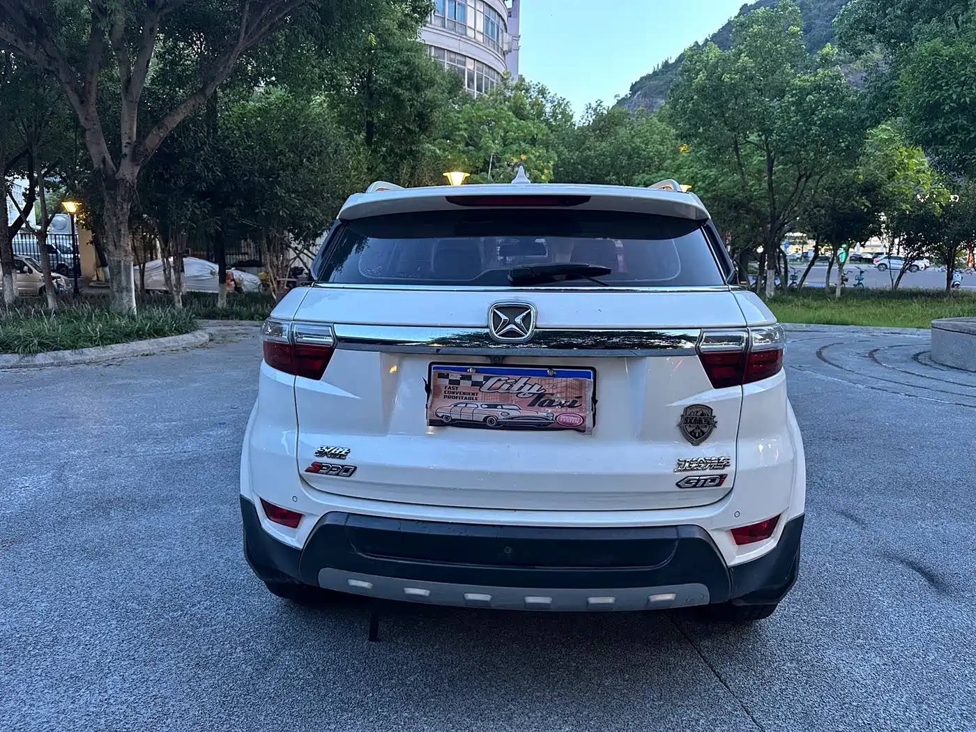 Jiangling Yusheng S330 2016 2016 1.5L GTDi Automatic 2WD Premium Edition
