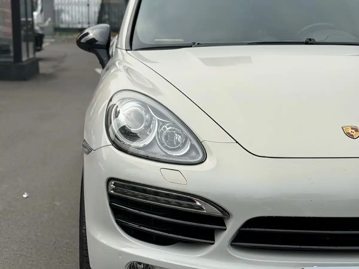 Porsche Cayenne 2011 Cayenne 3.0T фото 4