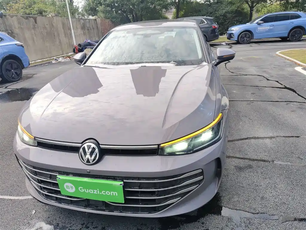 Volkswagen Passat 2025 Pro 380TSI Dragon Prestige Edition фото 3