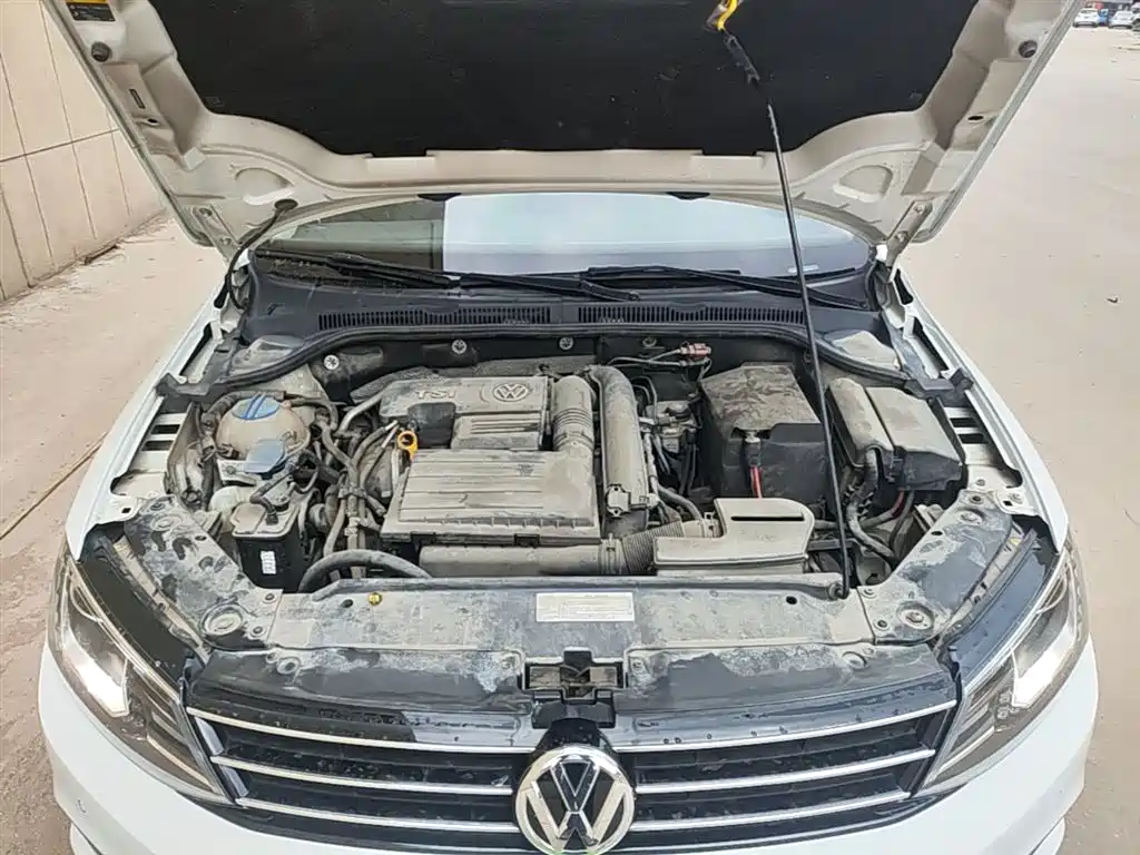 Volkswagen Sagitar 2017 230TSI Automatic Luxury фото 20
