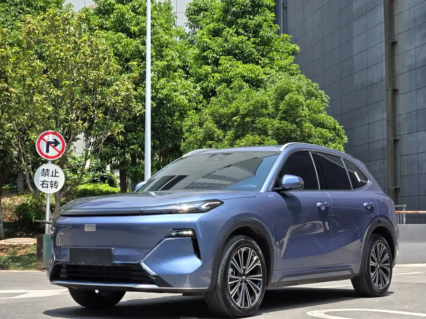 Geely Galaxy Galaxy Starship 7 EM-i 2025 120km Navigation Edition