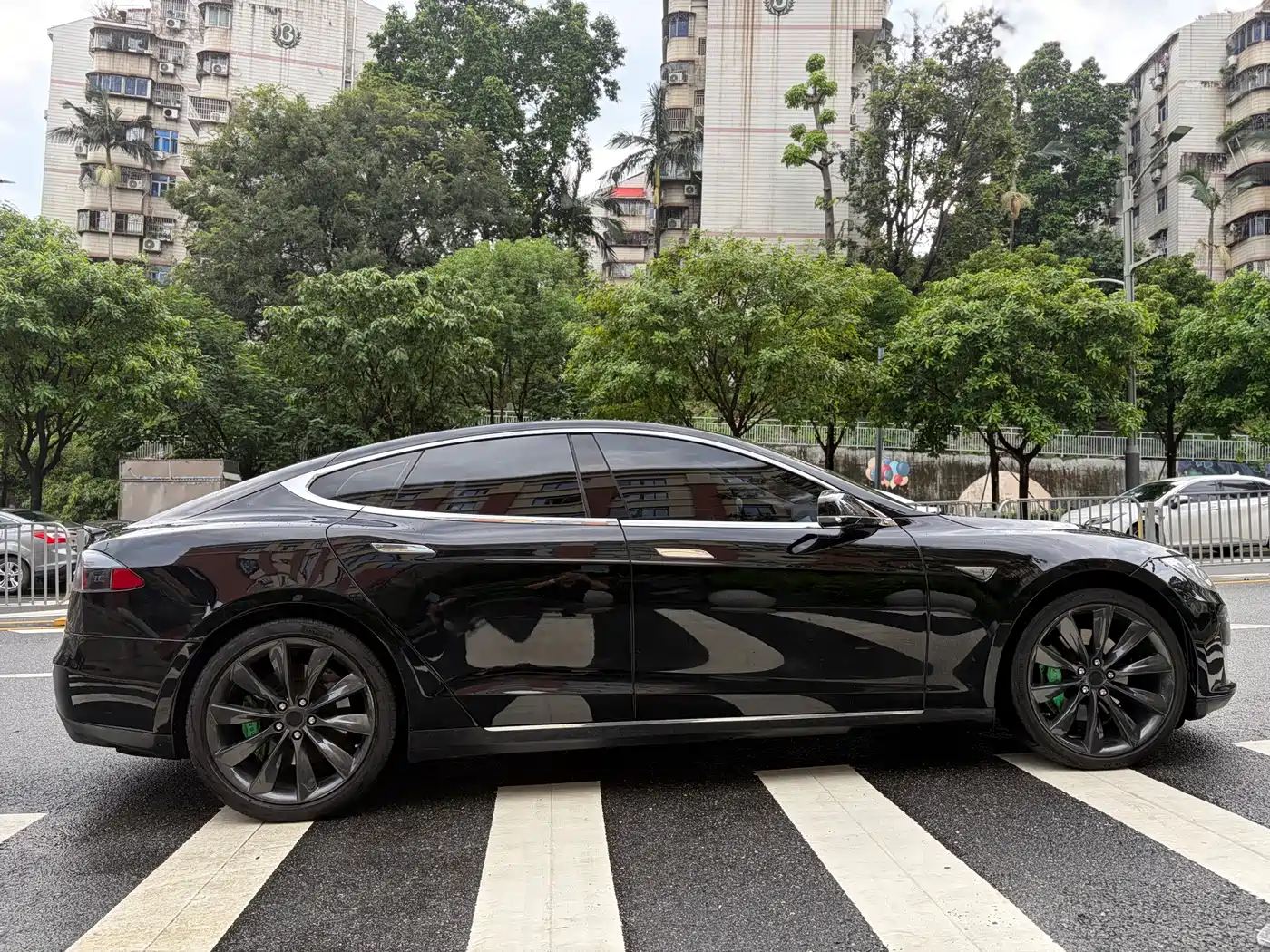 Tesla Model S 2014 2014 Model S 85