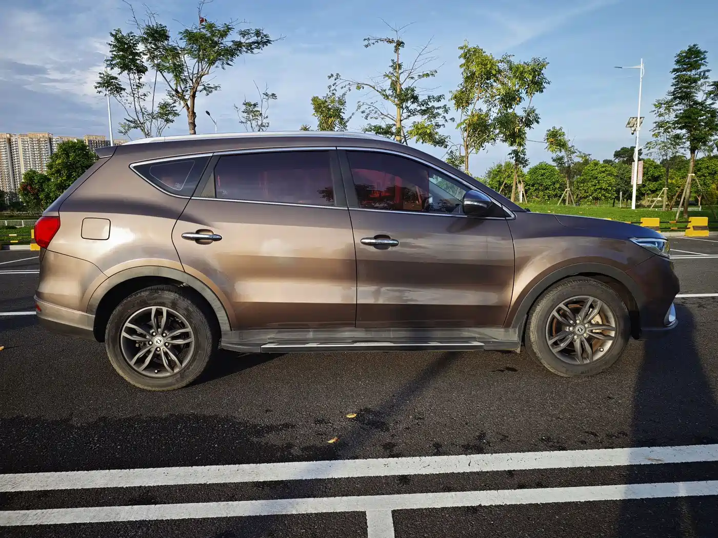 Dongfeng Fengguang Fengguang 580 2019 2020 1.5T CVT Luxury