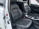 Фото 13 - Geely Vision