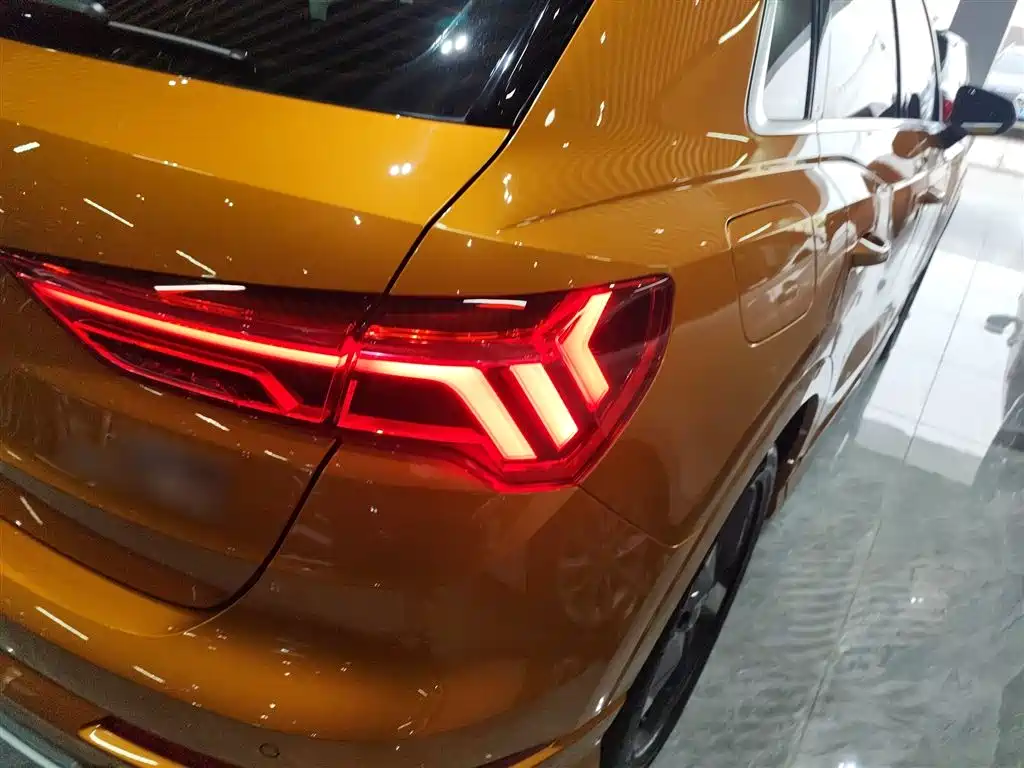Audi Q3 2019 40 TFSI Fashion Dynamic фото 24
