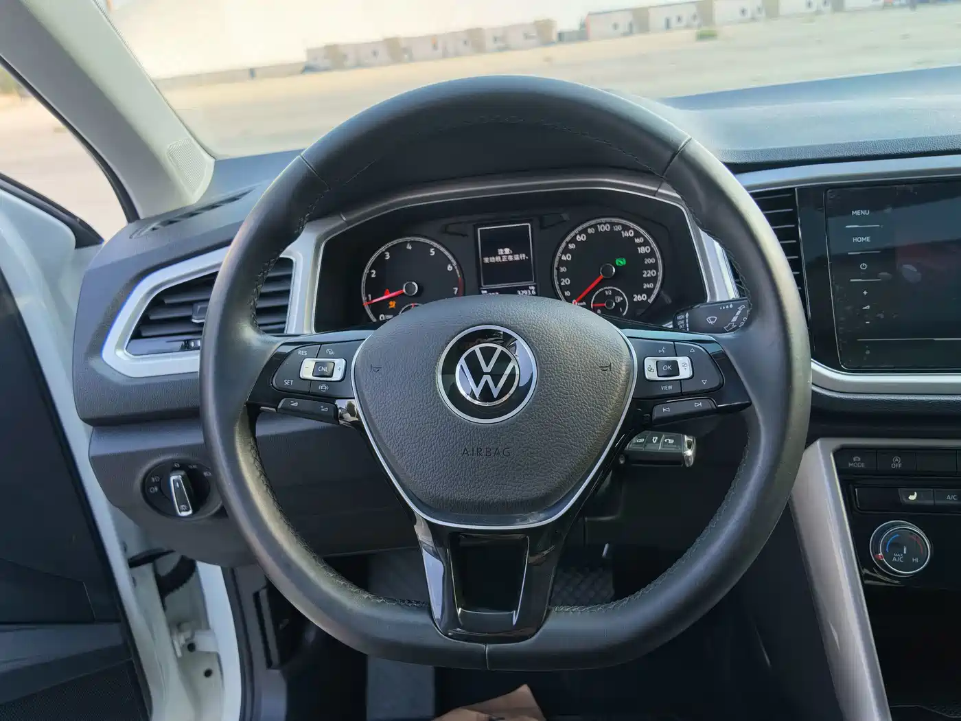 Volkswagen T-Roc, миниатюра 7