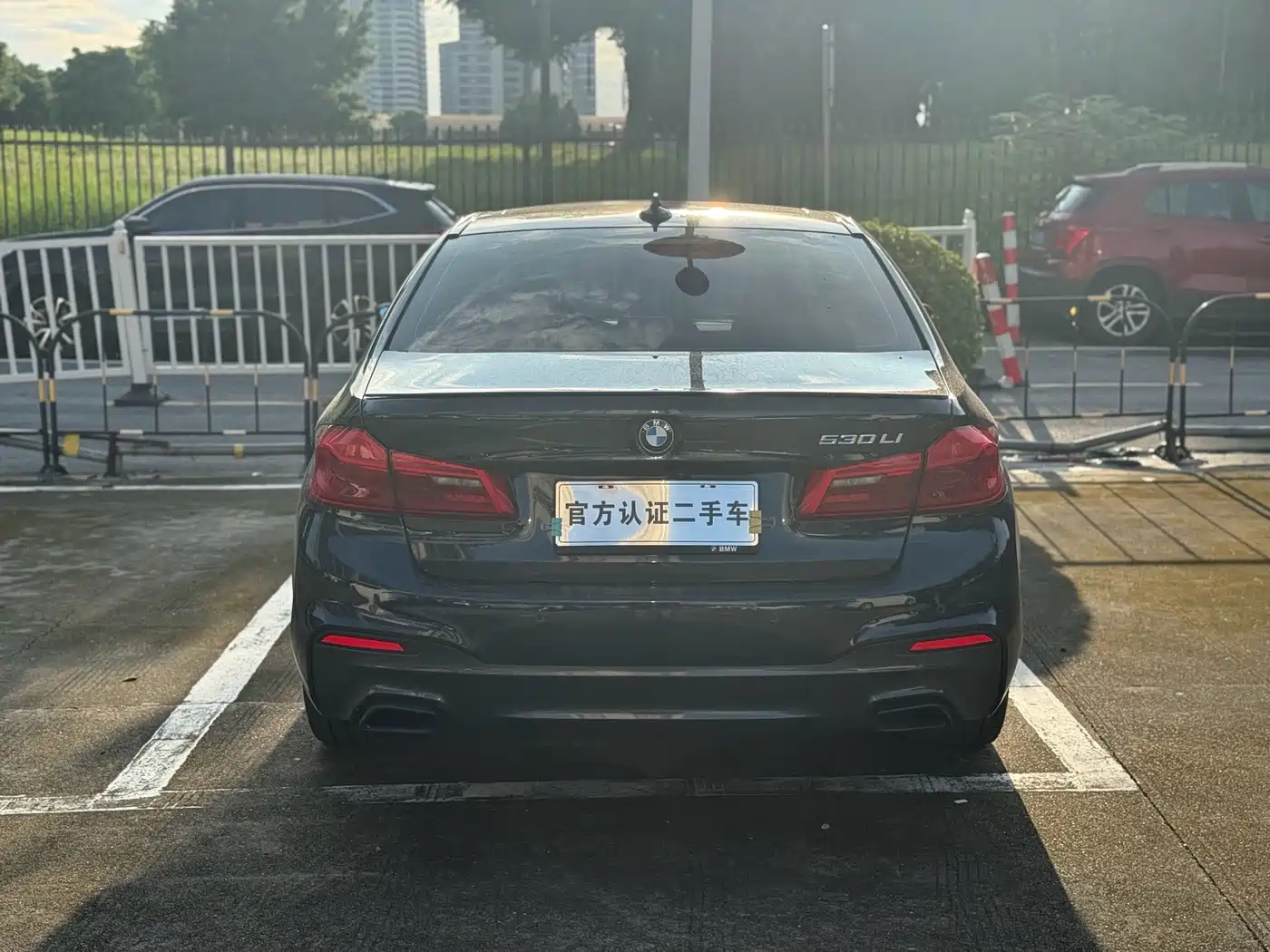 Фото 19 - BMW 5 Series