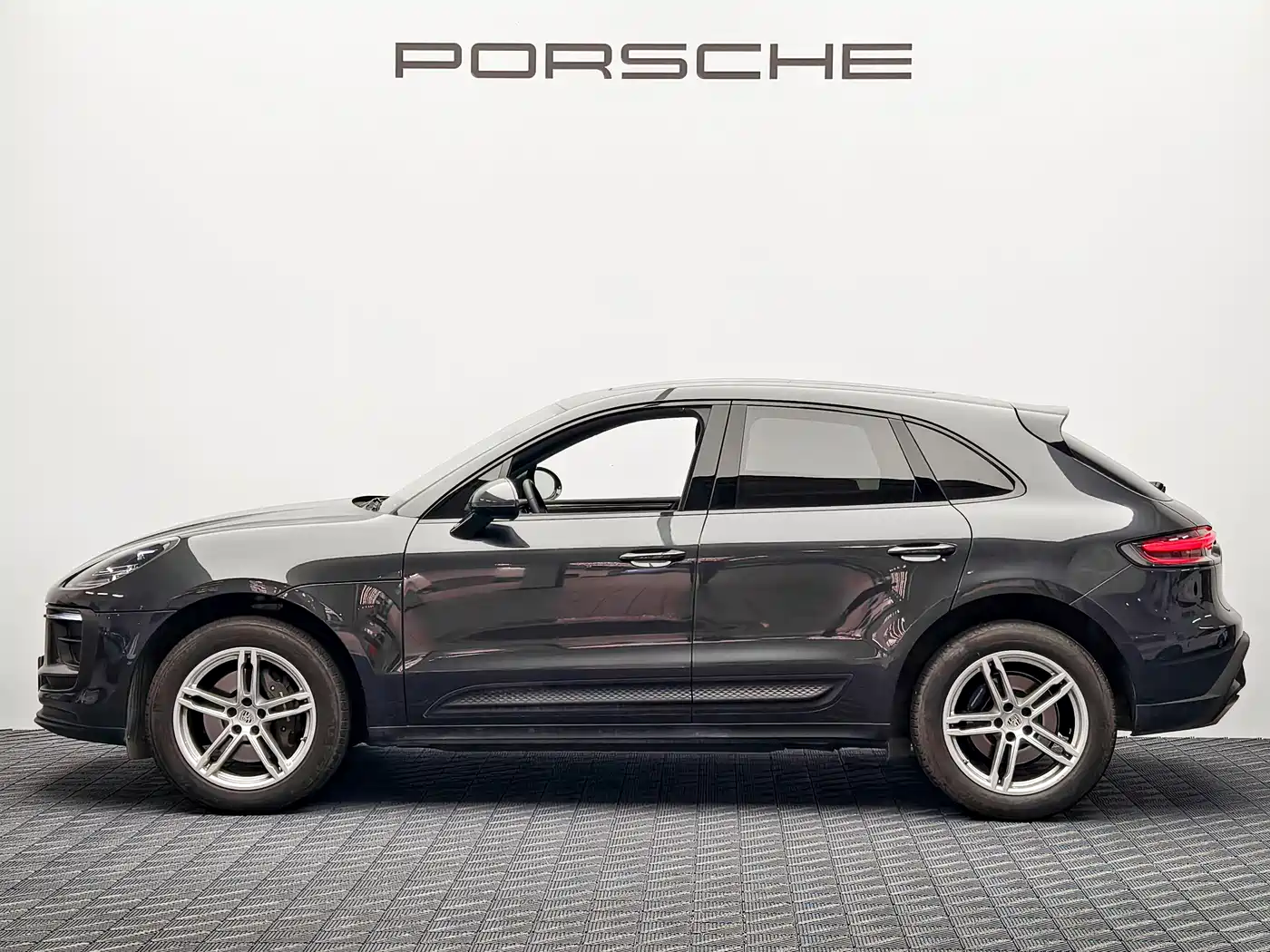 Porsche Macan 2024 Macan 2.0T фото 8