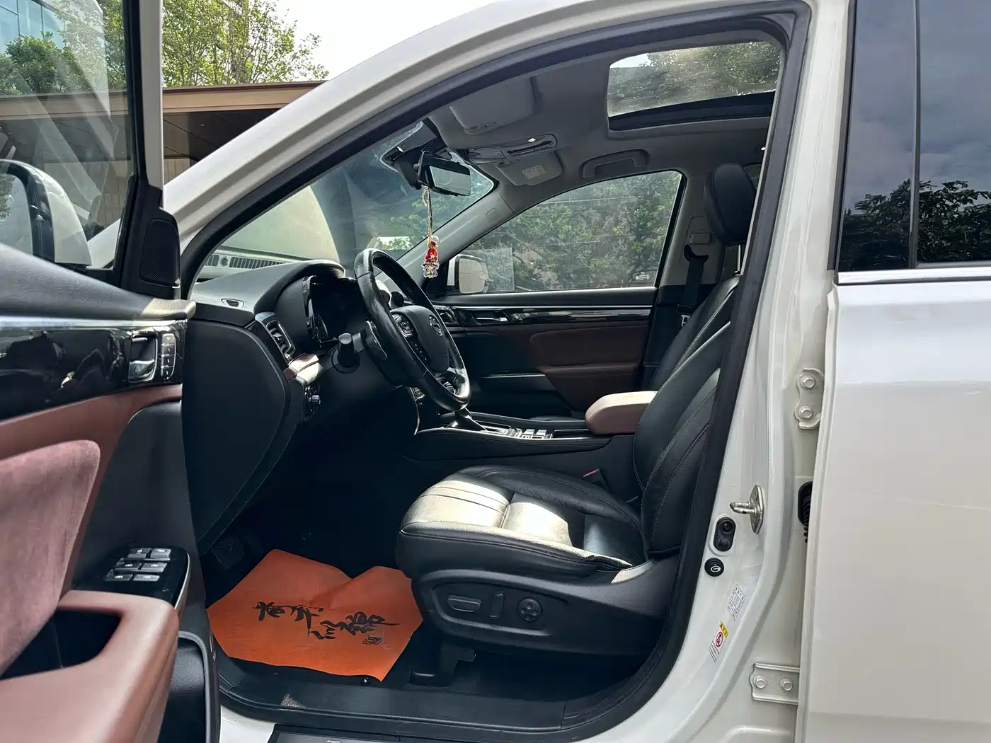 GAC Trumpchi Trumpchi GS8 2017 320T 2WD Luxury Smart Connect (7-seater) фото 7