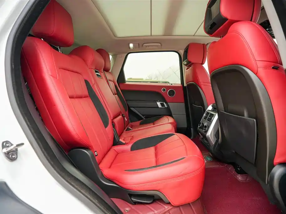 Land Rover Range Rover Sport 2020 3.0 L6 SE фото 11