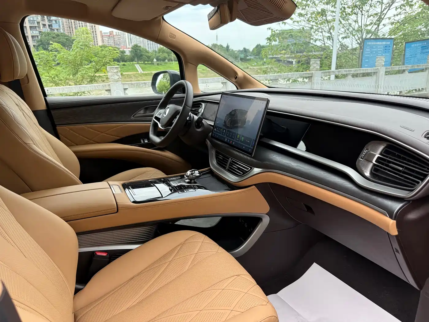 Denza D9 2026 2025 EV Smart Drive Edition 600 AWD Luxury