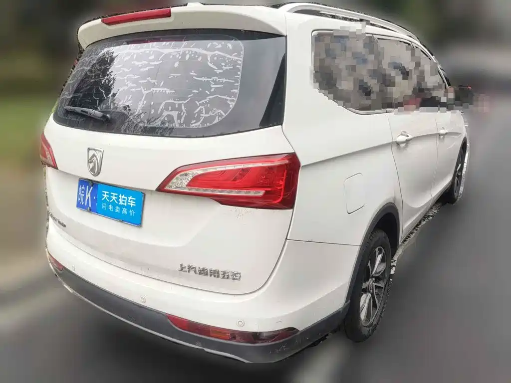 Фото 2 - Baojun 730