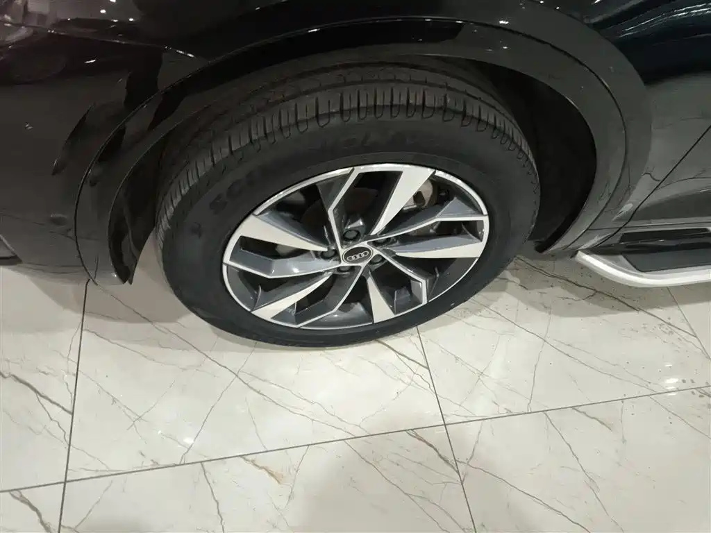 Audi Q5L 2021 40 TFSI Luxury Dynamic фото 23