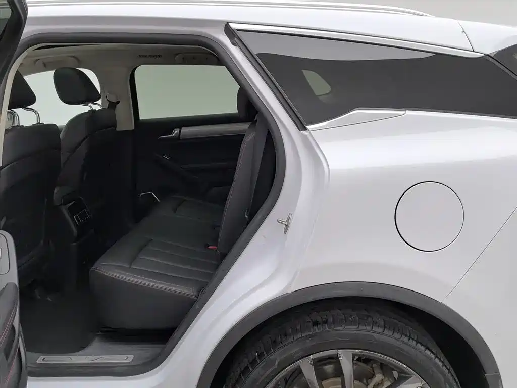 BYD Tang New Energy 2018 DM 2.0T AWD Smart Connection Enjoy Edition 7-Seater China V фото 15