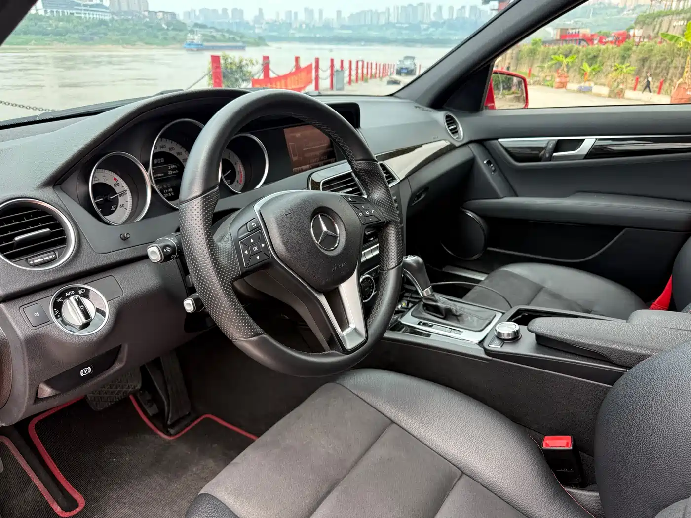 Mercedes-Benz C-Class 2013 C 300 Sport Grand Edition фото 11