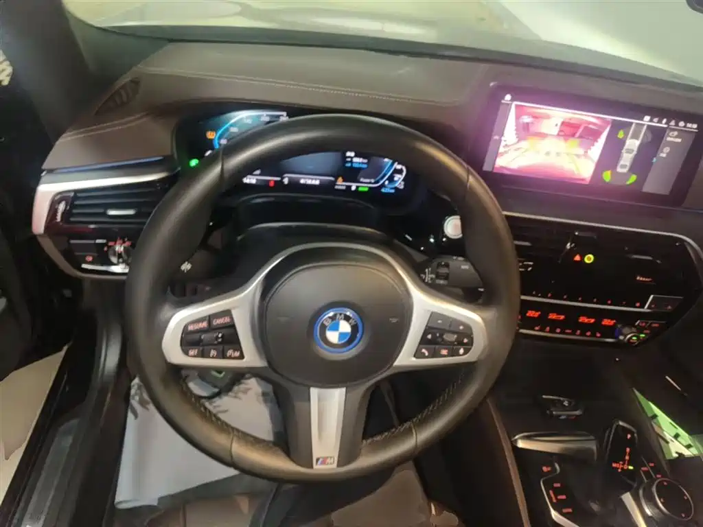 BMW 5 Series New Energy 2022 Facelift 535Le M Sport Package фото 11