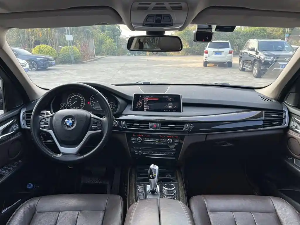 BMW X5 (Import) 2014 xDrive35i Leading фото 23
