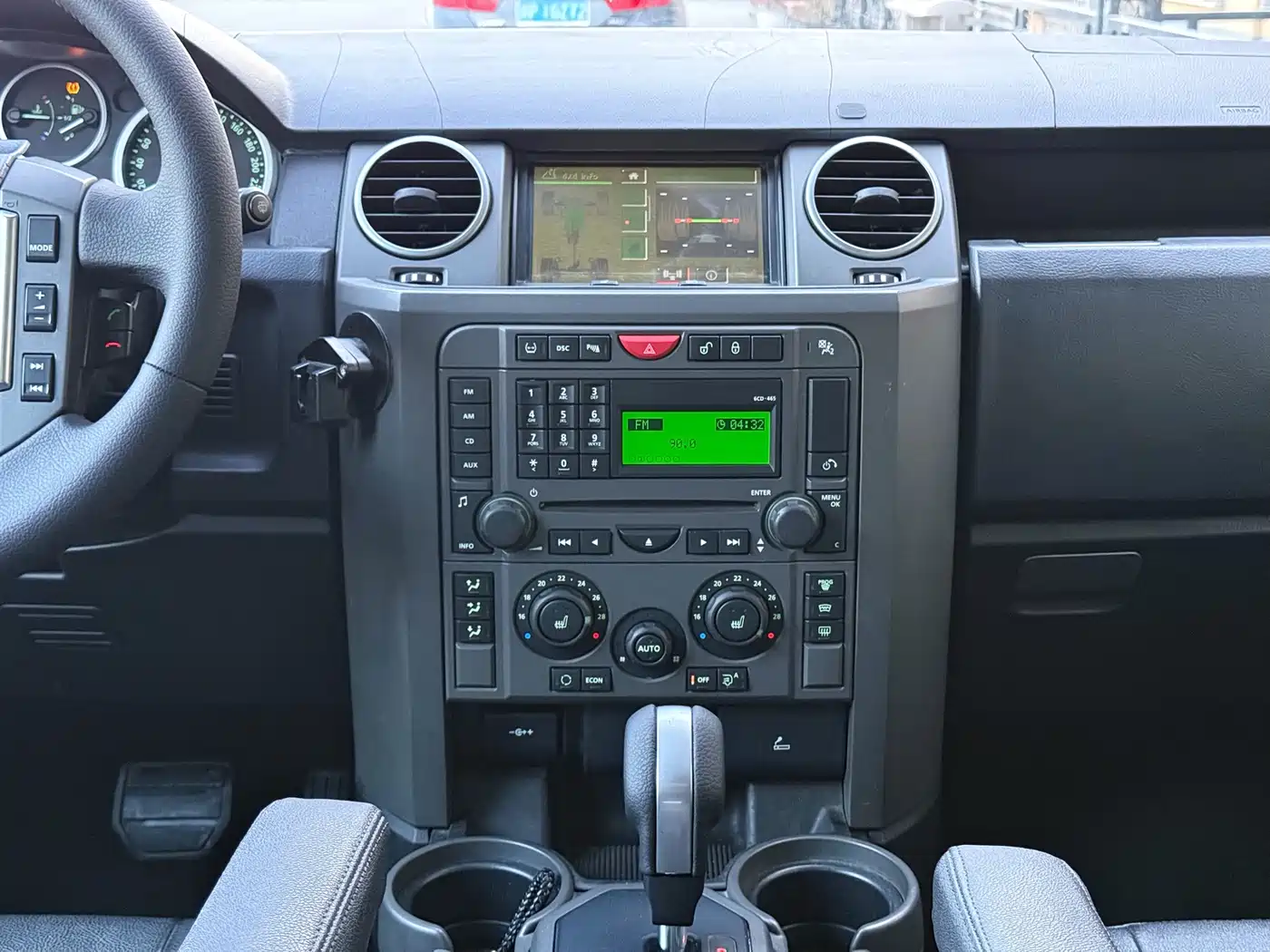 Land Rover Discovery 2005 Model 4.4 V8 HSE фото 7