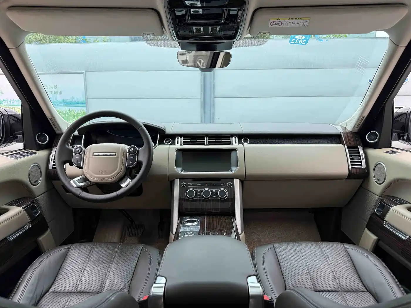 Land Rover Range Rover 2017 3.0 SC V6 Vogue LWB (Long Wheelbase) фото 8
