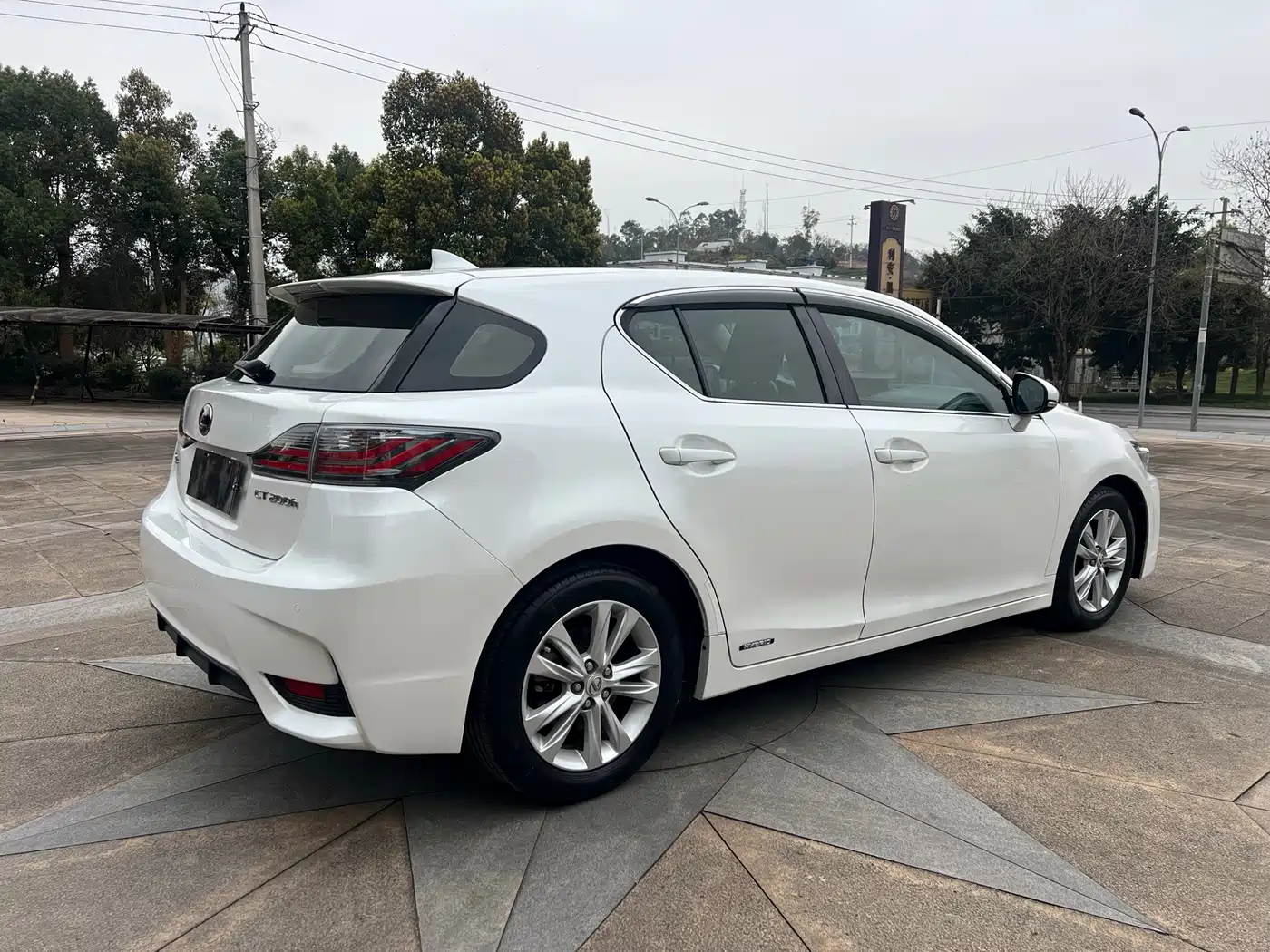 Lexus CT 2014 CT200h Comfort Monochrome фото 4
