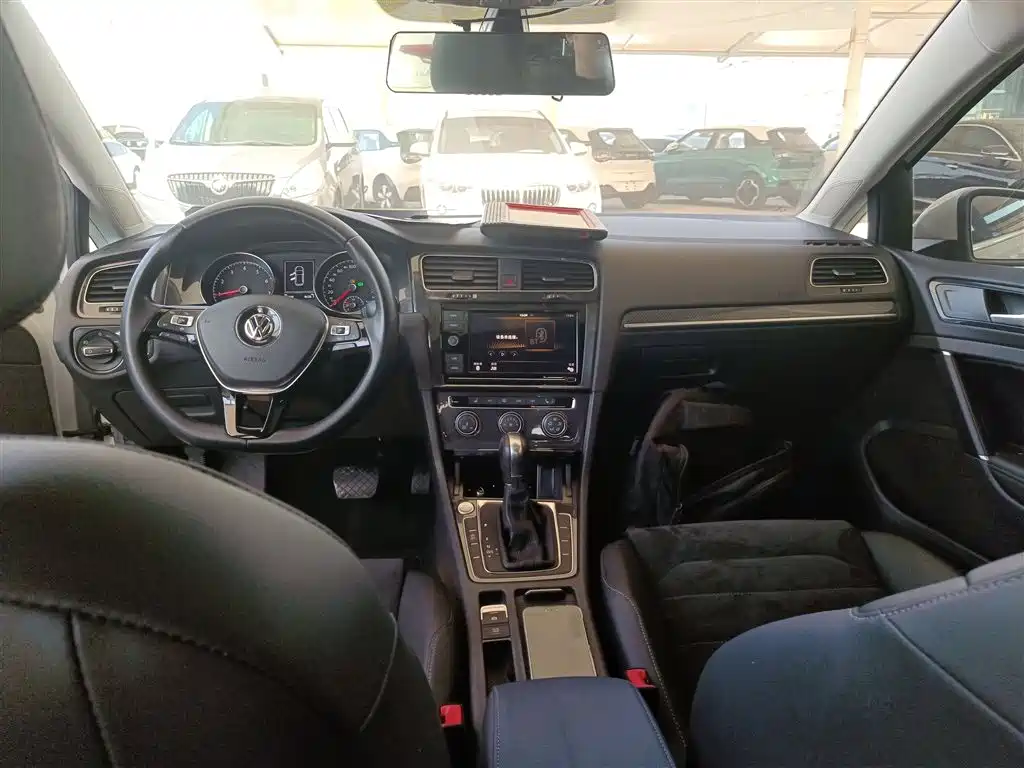 Volkswagen Golf 2019 280TSI DSG Luxury China VI фото 10