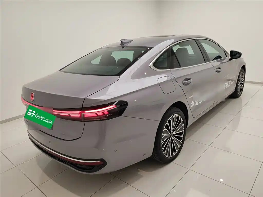 Volkswagen Passat 2025 Pro 380TSI Dragon Prestige Edition фото 7