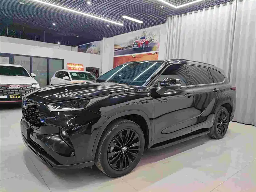 Toyota Highlander 2023 2.5L Smart Hybrid AWD Knight Edition 7-Seater
