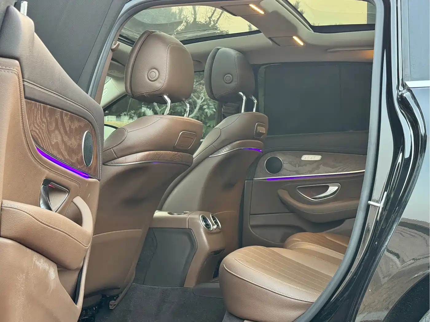 Mercedes-Benz E-Class 2018 E 300 L Luxury фото 5
