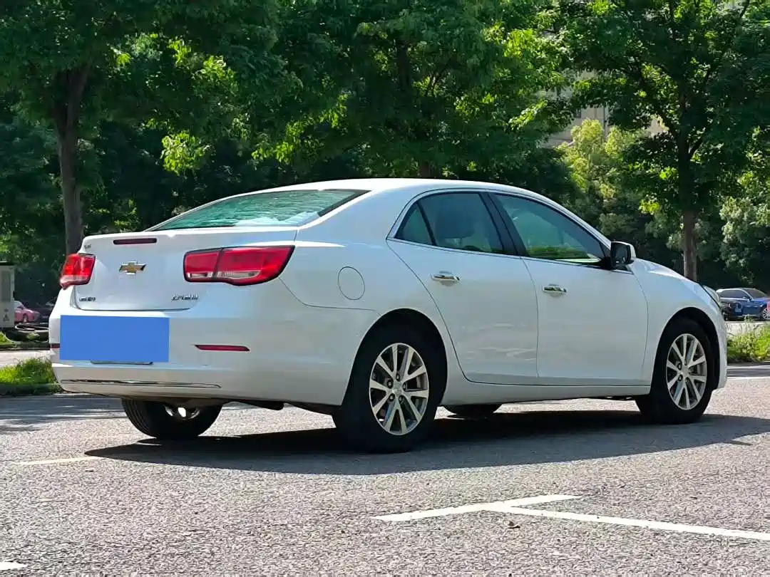 Chevrolet Malibu 2017 1.5T Automatic Luxury Edition фото 12