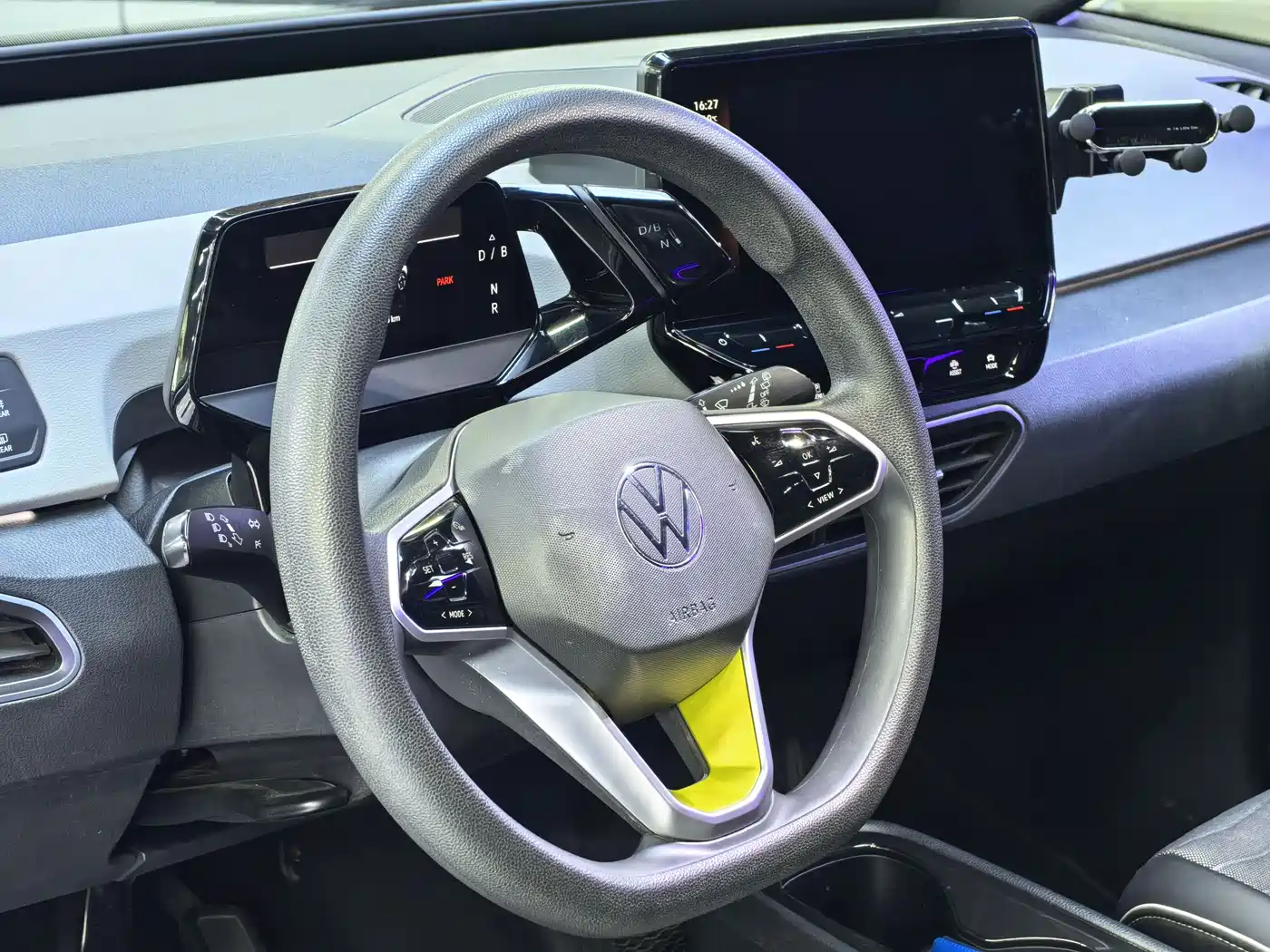 Volkswagen ID.3 2023 Pure Smart Edition фото 6