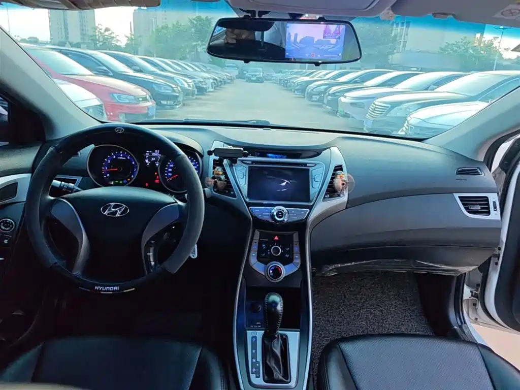 Hyundai Langdong 2016 1.6L Automatic Smart Edition фото 10