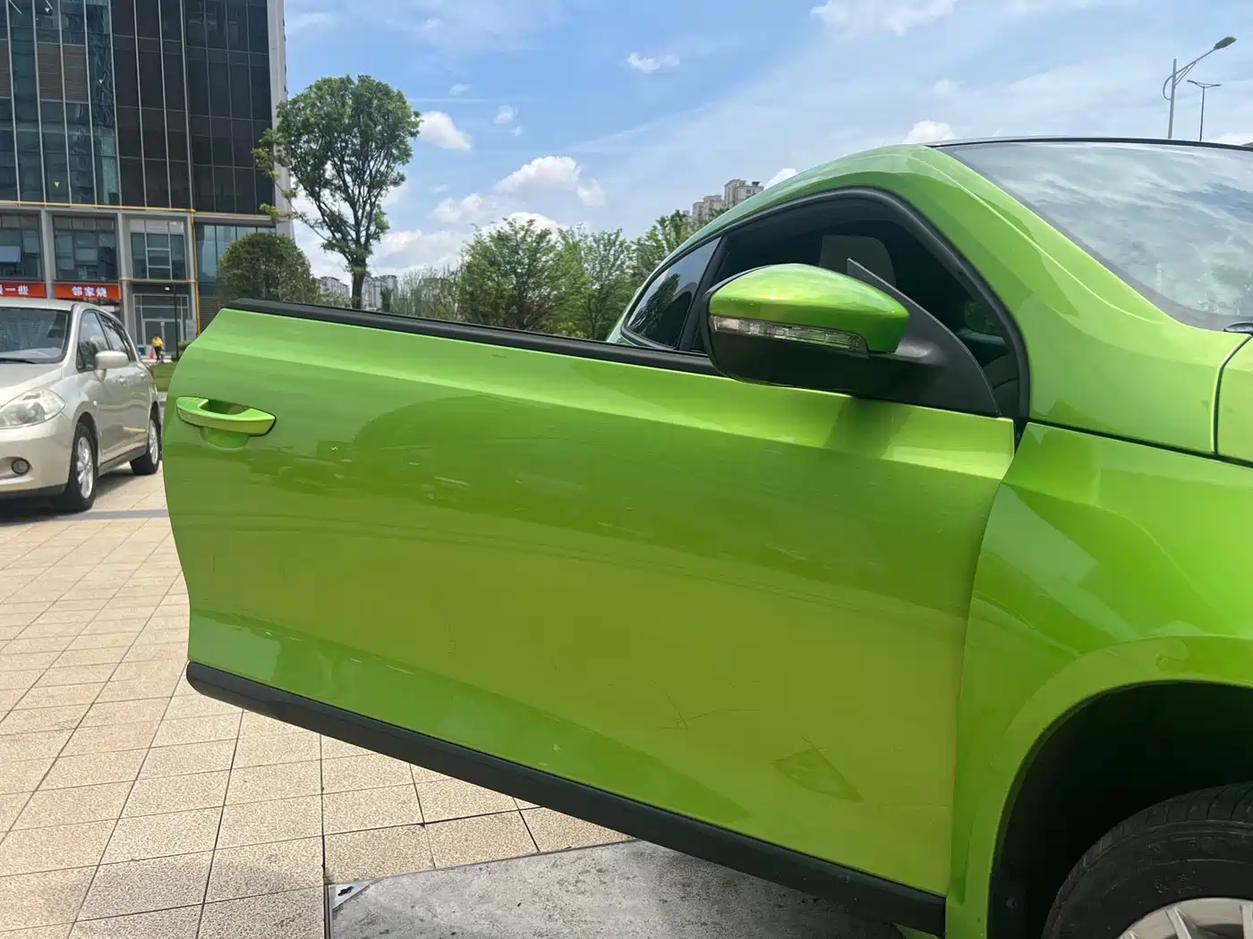 Volkswagen Scirocco 2015 2.0TSI Luxury Edition фото 7
