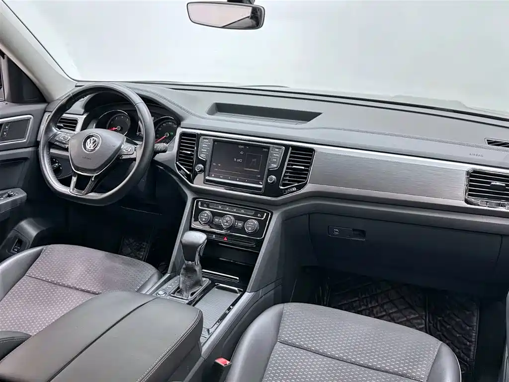 Volkswagen Teramont 2017 330TSI 2WD Comfort Edition фото 15
