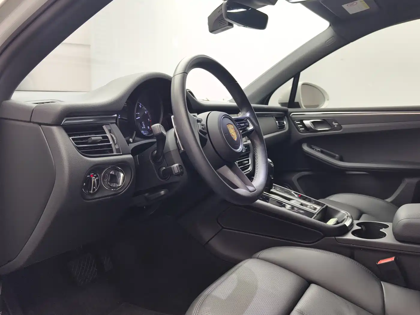 Porsche Macan 2024 Macan 2.0T фото 10