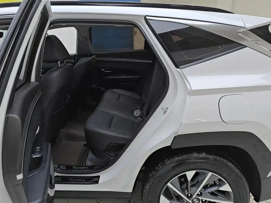 Hyundai Tucson 2023 Tucson L 1.5T Automatic 2WD GLX Elite Edition фото 11