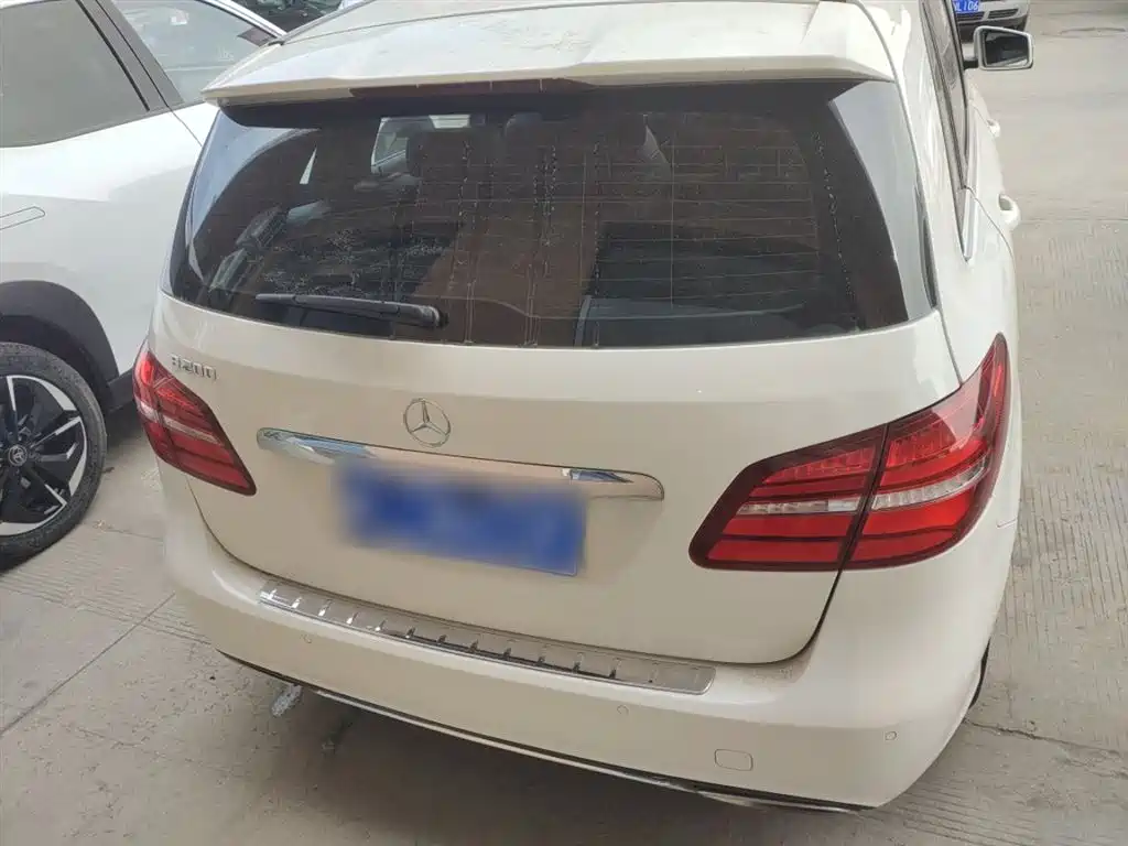 Mercedes-Benz B-Class 2019 B 200 Fashion фото 6