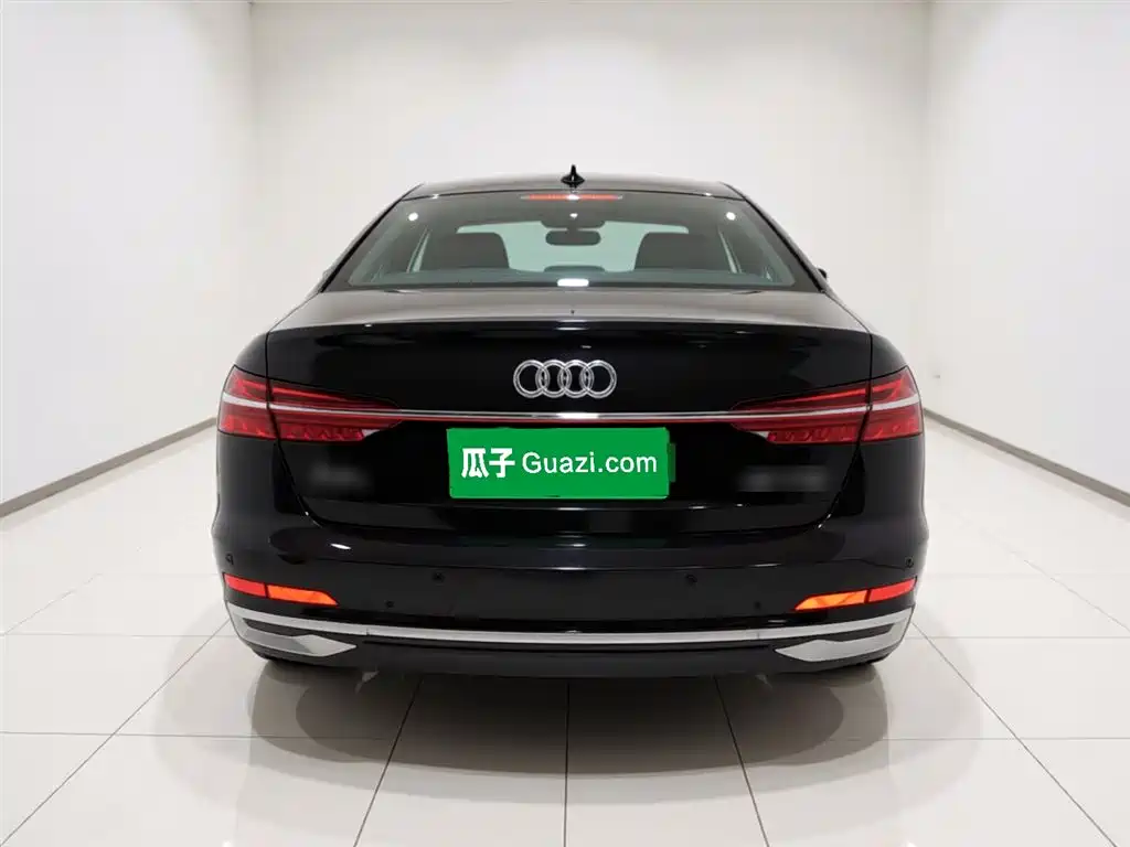 Audi A6L 2021 45 TFSI Exclusive Sport фото 4