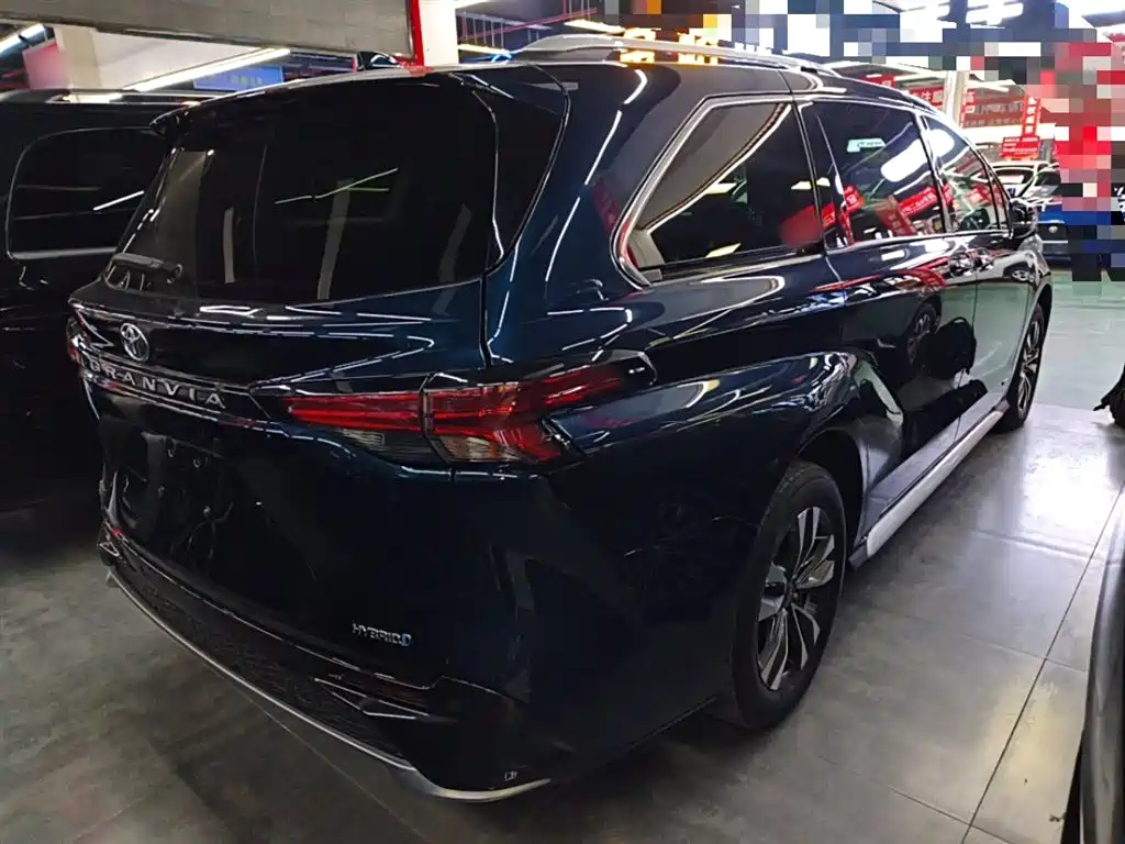 Toyota Granvia 2023 2.5L Hybrid Prestige Welfare PLUS Edition фото 23