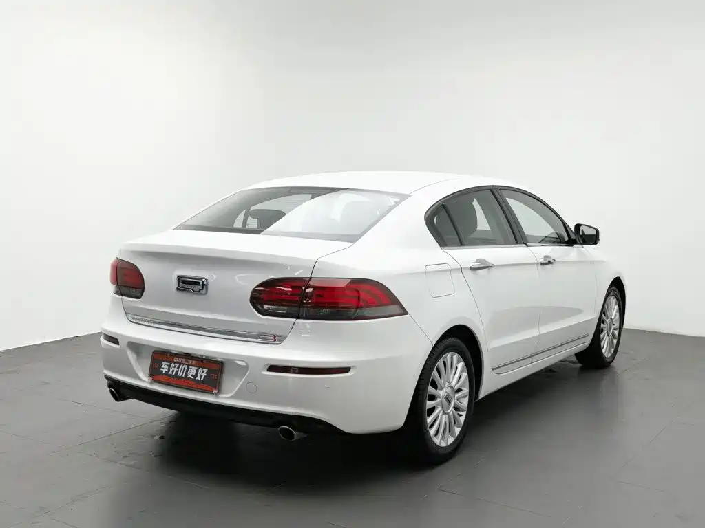 Qoros 3 2017 2016 Sedan 1.6T Automatic Zhizhen