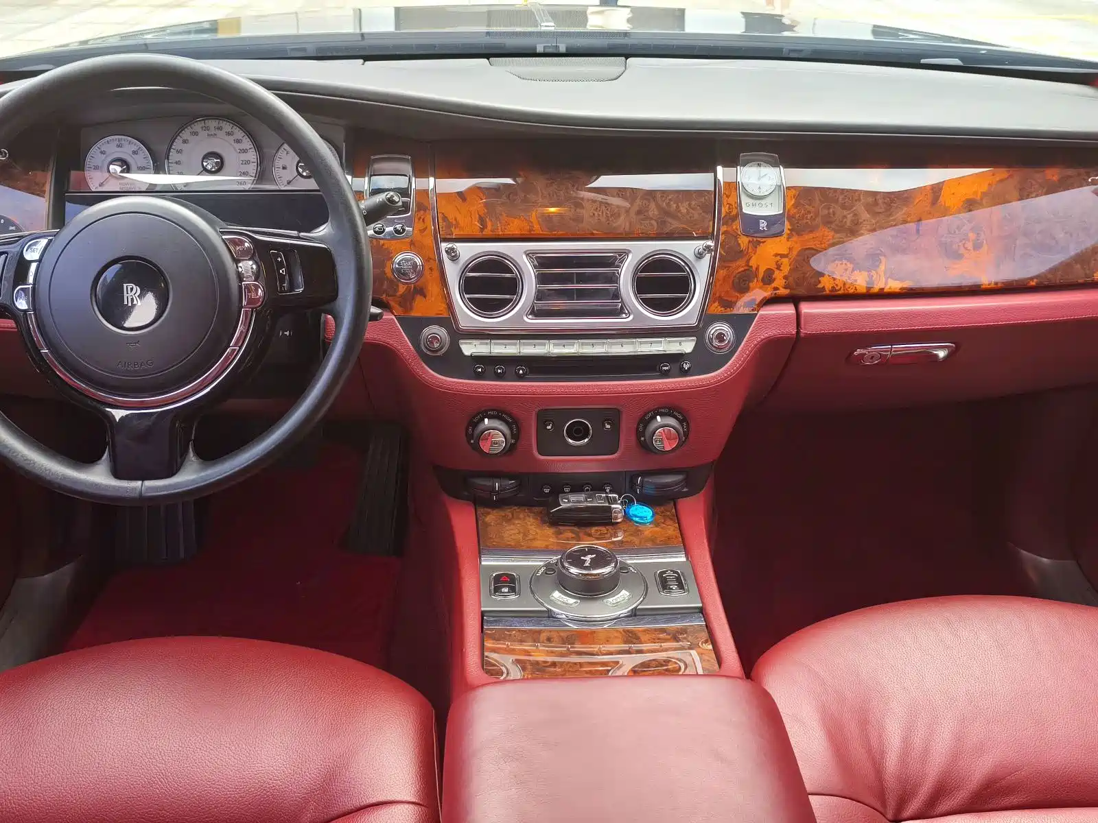 Фото 10 - Rolls-Royce Ghost