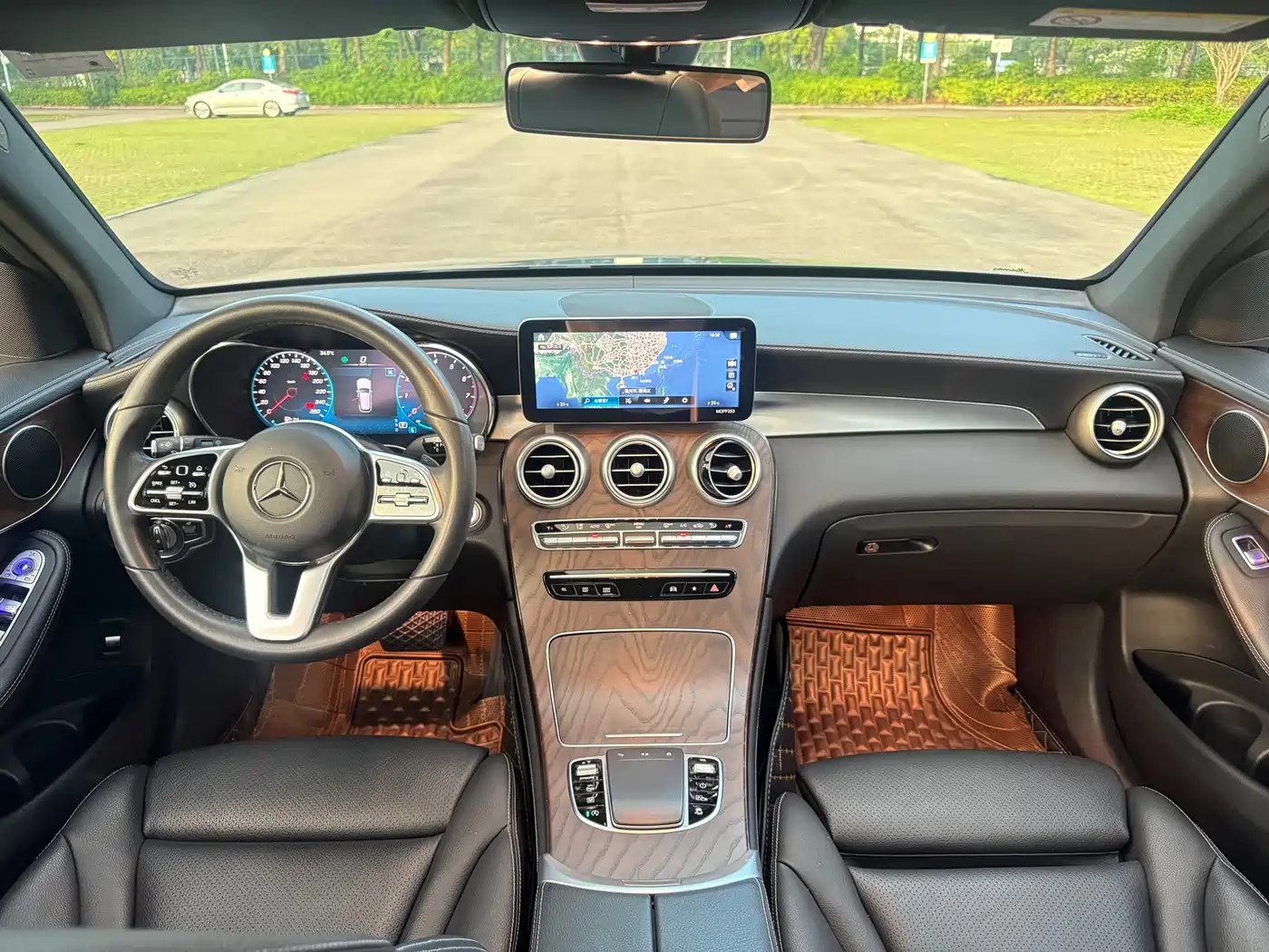 Mercedes-Benz GLC 2021 GLC 260 L 4MATIC Luxury фото 5